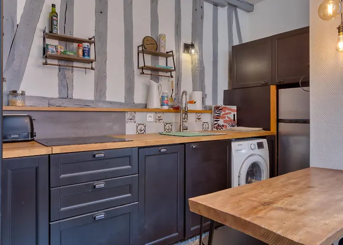 Ana 2 Pieces Au Coeur Du Centre Historique De شقة *